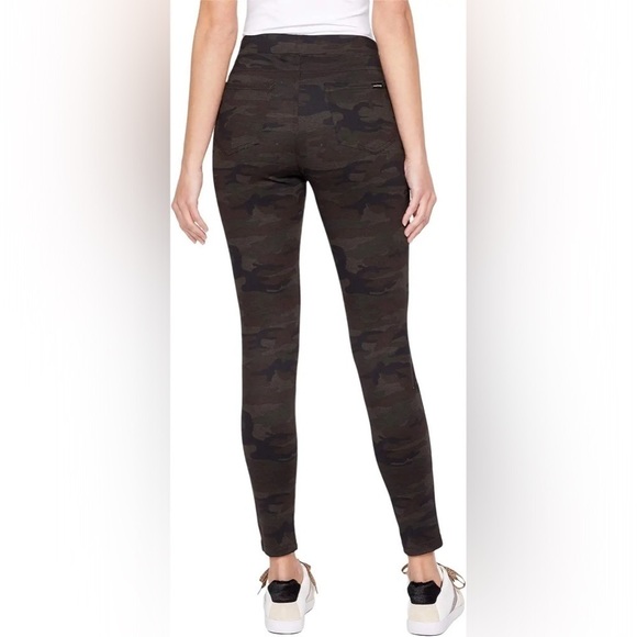 Sanctuary & Runway Ponte Leggings with Functional Pockets in Forest Camp XS - Picture 5 of 13